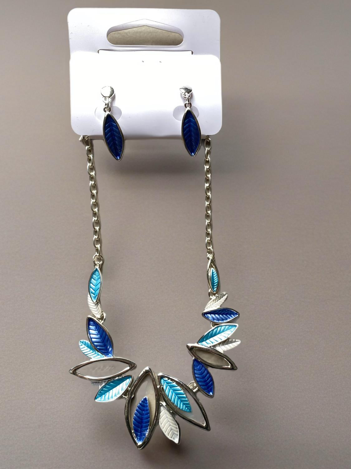 COLLANA - FOGLIE